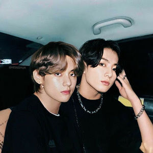 Meet your Posher, Camila